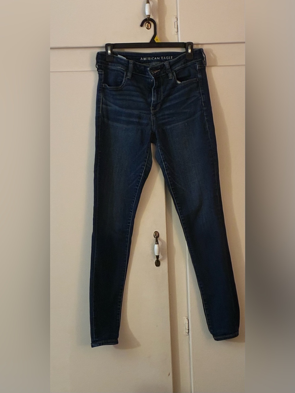 American Eagle Outfitters Women's Dark Wash Skinny Jeans🌸